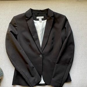 H&M Women’s Fitted Suit